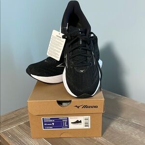 Mizuno Black and White Athletic Shoes with Mesh Upper